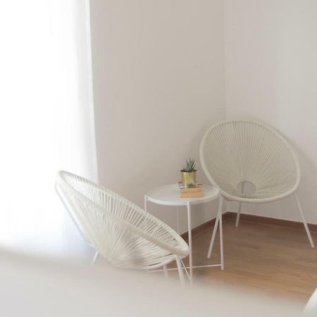 ボンバラルThe Minimal Houseアパートメント エクステリア 写真
