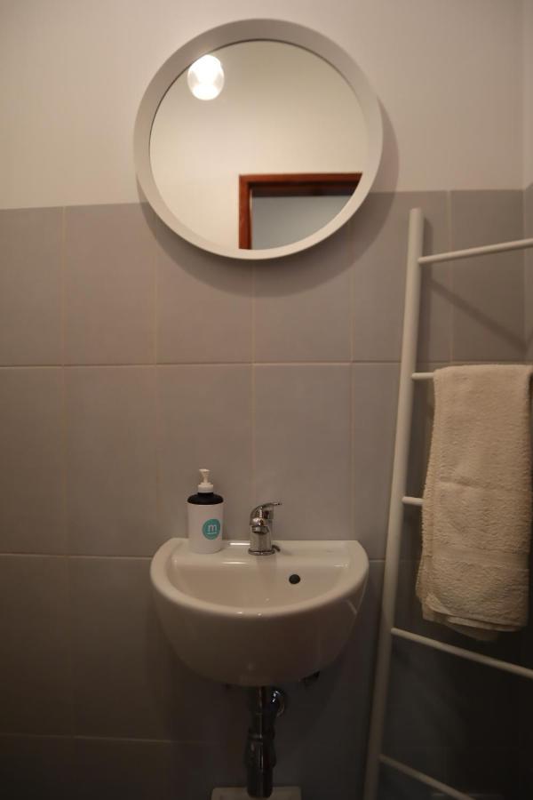 ボンバラルThe Minimal Houseアパートメント エクステリア 写真